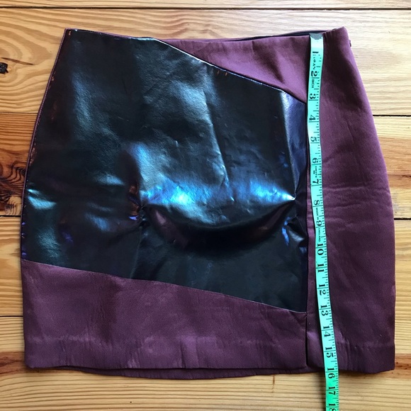 Kate Spade Saturday Holographic Mini Skirt, EUC, 2 - Picture 4 of 12